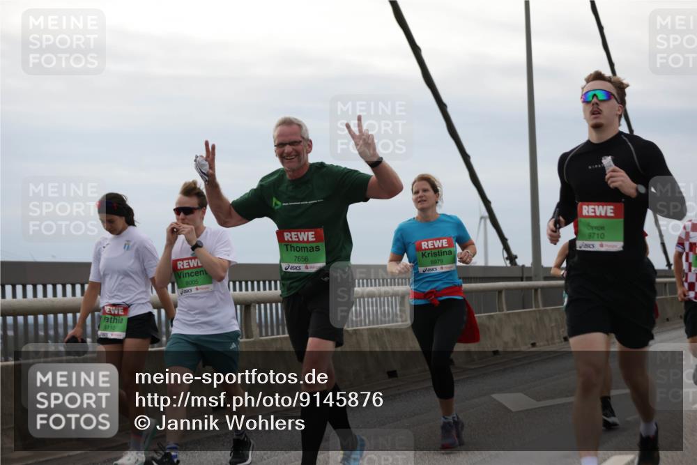 03.10.2025 - Köhlbrandbrückenlauf Jannik Wohlers http://msf.ph/oto/9145876 03.10.2025 15:47:42 Position 1 8110, 8005, 7656, 8979, 9710 meine-sportfotos.de