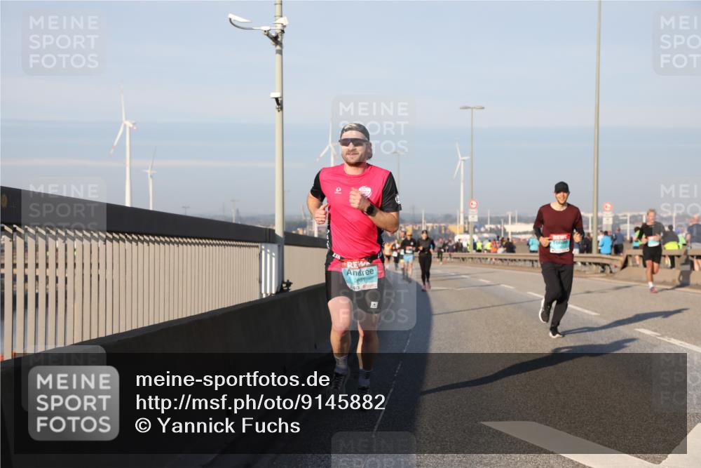 03.10.2025 - Köhlbrandbrückenlauf Yannick Fuchs http://msf.ph/oto/9145882 03.10.2025 08:35:23 Position 2  meine-sportfotos.de