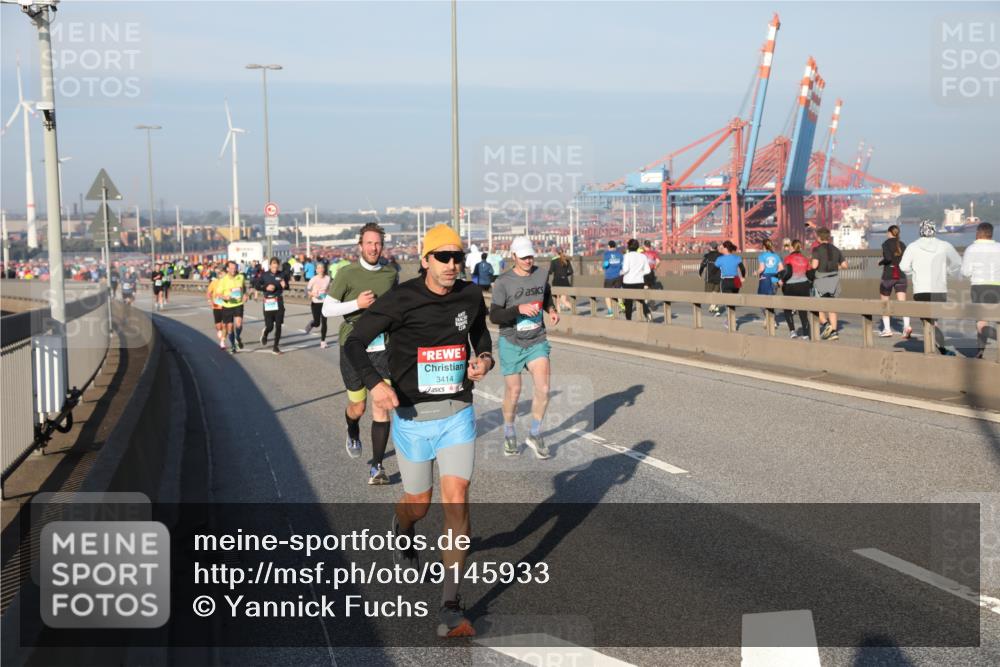 03.10.2025 - Köhlbrandbrückenlauf Yannick Fuchs http://msf.ph/oto/9145933 03.10.2025 08:35:32 Position 2 3414 meine-sportfotos.de