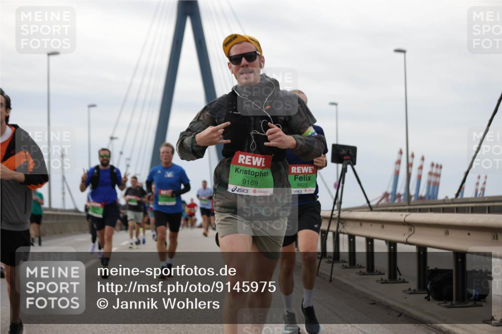 03.10.2025 - Köhlbrandbrückenlauf Jannik Wohlers http://msf.ph/oto/9145975 03.10.2025 15:47:50 Position 1 9169, 8823 meine-sportfotos.de
