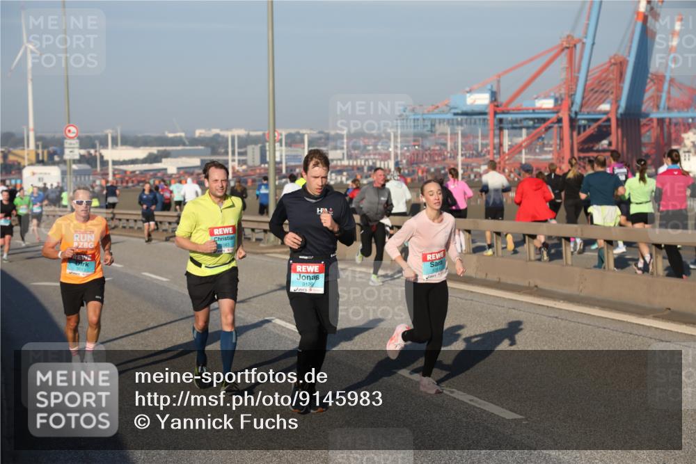 03.10.2025 - Köhlbrandbrückenlauf Yannick Fuchs http://msf.ph/oto/9145983 03.10.2025 08:35:38 Position 2 083, 3136, 1251 meine-sportfotos.de