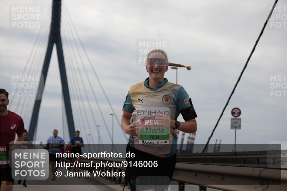 03.10.2025 - Köhlbrandbrückenlauf Jannik Wohlers http://msf.ph/oto/9146006 03.10.2025 15:47:55 Position 1 31, 7654 meine-sportfotos.de