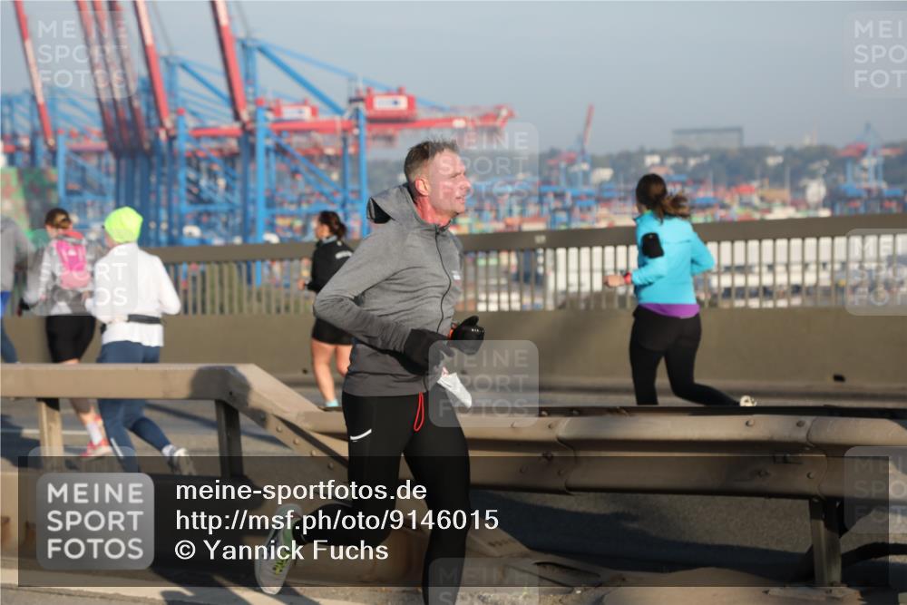 03.10.2025 - Köhlbrandbrückenlauf Yannick Fuchs http://msf.ph/oto/9146015 03.10.2025 08:35:43 Position 2  meine-sportfotos.de