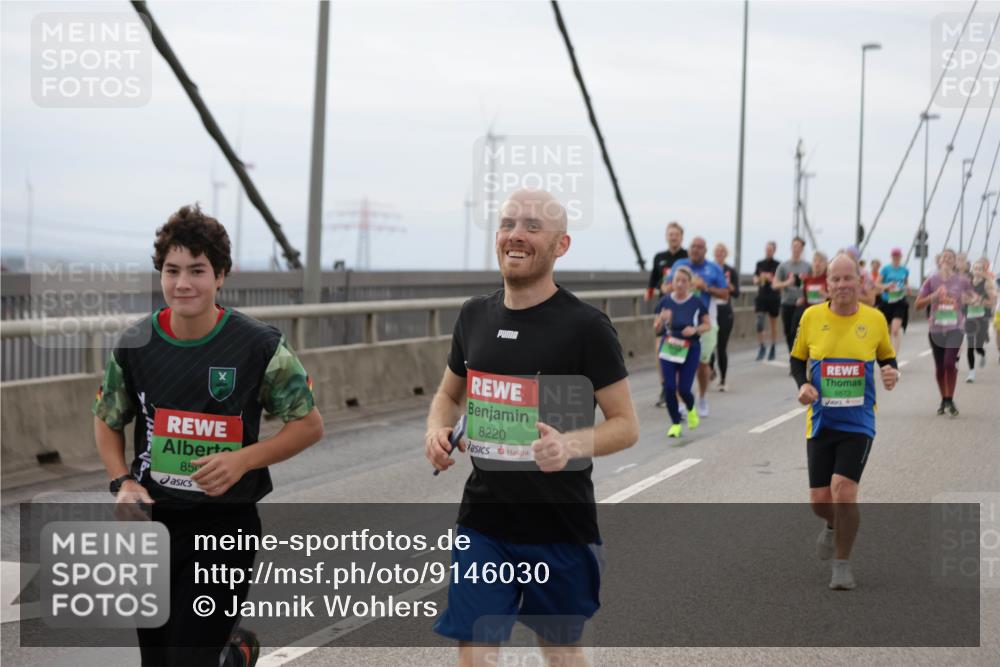 03.10.2025 - Köhlbrandbrückenlauf Jannik Wohlers http://msf.ph/oto/9146030 03.10.2025 15:48:09 Position 1 8873, 85, 8220 meine-sportfotos.de