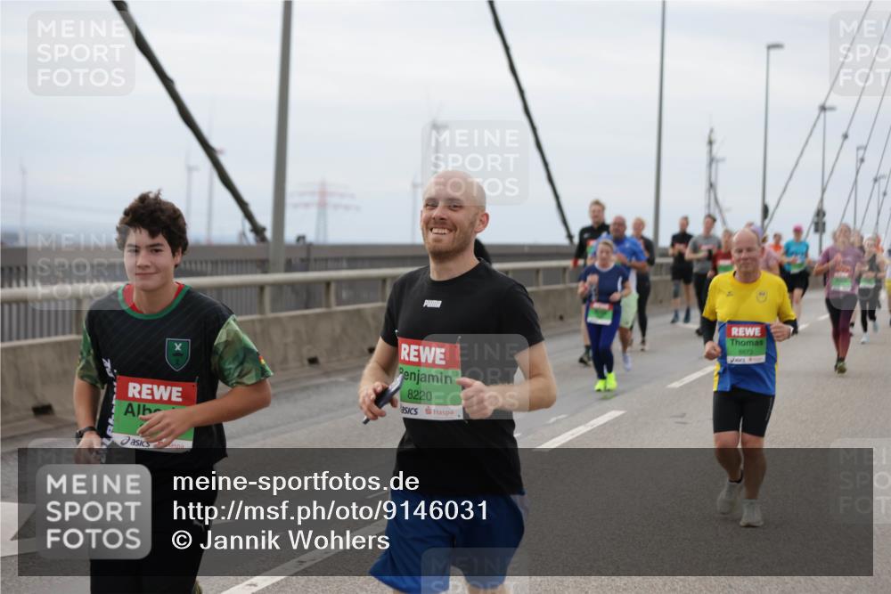 03.10.2025 - Köhlbrandbrückenlauf Jannik Wohlers http://msf.ph/oto/9146031 03.10.2025 15:48:09 Position 1 8873, 8220 meine-sportfotos.de