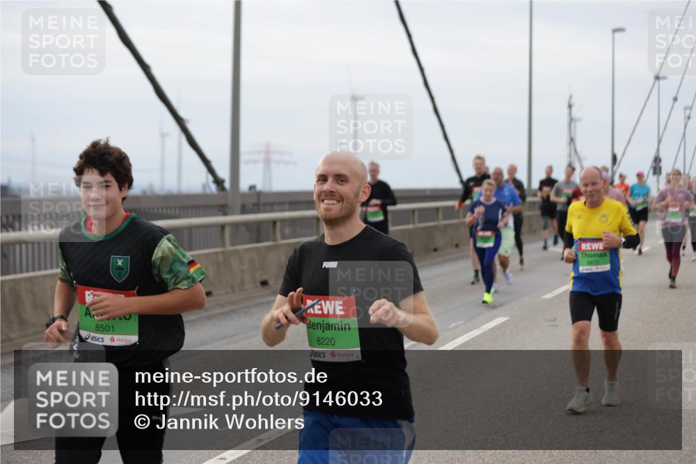 03.10.2025 - Köhlbrandbrückenlauf Jannik Wohlers http://msf.ph/oto/9146033 03.10.2025 15:48:09 Position 1 8501, 8220, 8873 meine-sportfotos.de
