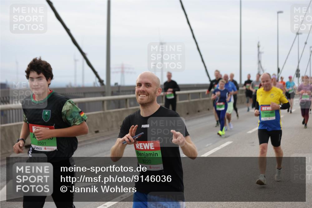 03.10.2025 - Köhlbrandbrückenlauf Jannik Wohlers http://msf.ph/oto/9146036 03.10.2025 15:48:09 Position 1 8501, 8220, 5873 meine-sportfotos.de