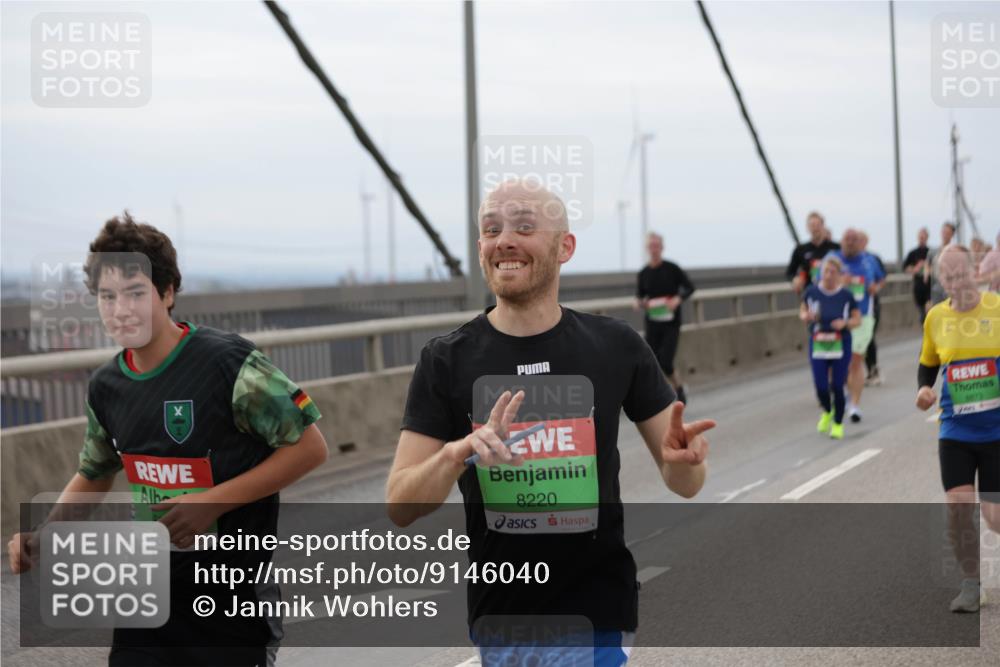 03.10.2025 - Köhlbrandbrückenlauf Jannik Wohlers http://msf.ph/oto/9146040 03.10.2025 15:48:09 Position 1 8220, 8673 meine-sportfotos.de