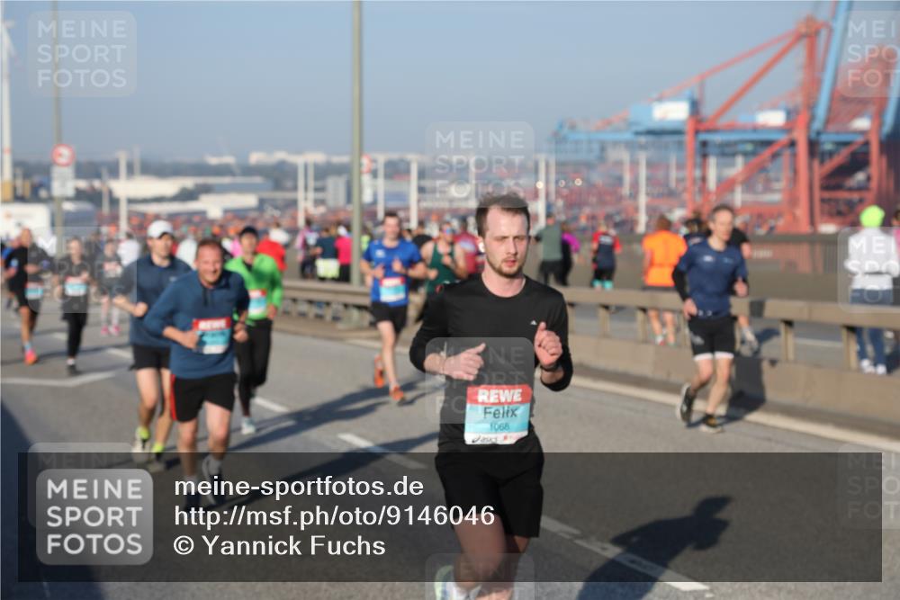 03.10.2025 - Köhlbrandbrückenlauf Yannick Fuchs http://msf.ph/oto/9146046 03.10.2025 08:35:47 Position 2 1068 meine-sportfotos.de