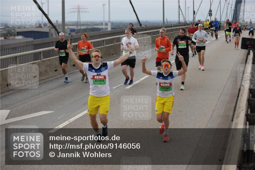 03.10.2025 - Köhlbrandbrückenlauf Jannik Wohlers http://msf.ph/oto/9146056 03.10.2025 15:48:19 Position 1 7153 meine-sportfotos.de