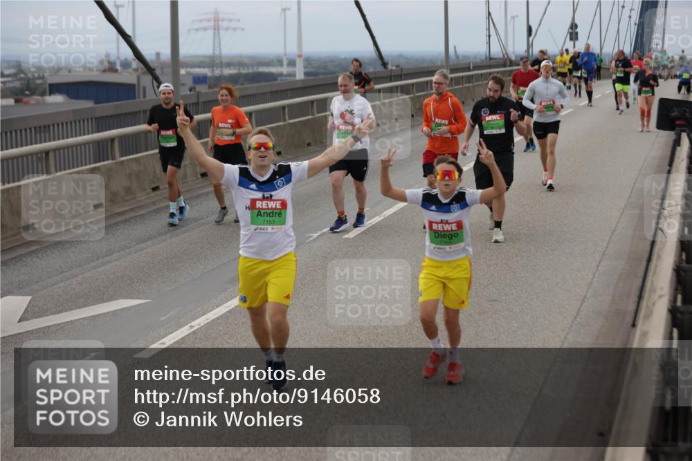 03.10.2025 - Köhlbrandbrückenlauf Jannik Wohlers http://msf.ph/oto/9146058 03.10.2025 15:48:19 Position 1 7153 meine-sportfotos.de