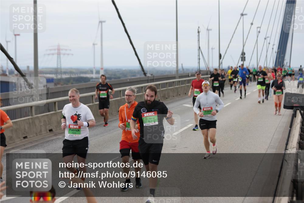 03.10.2025 - Köhlbrandbrückenlauf Jannik Wohlers http://msf.ph/oto/9146085 03.10.2025 15:48:20 Position 1 7633, 9677 meine-sportfotos.de