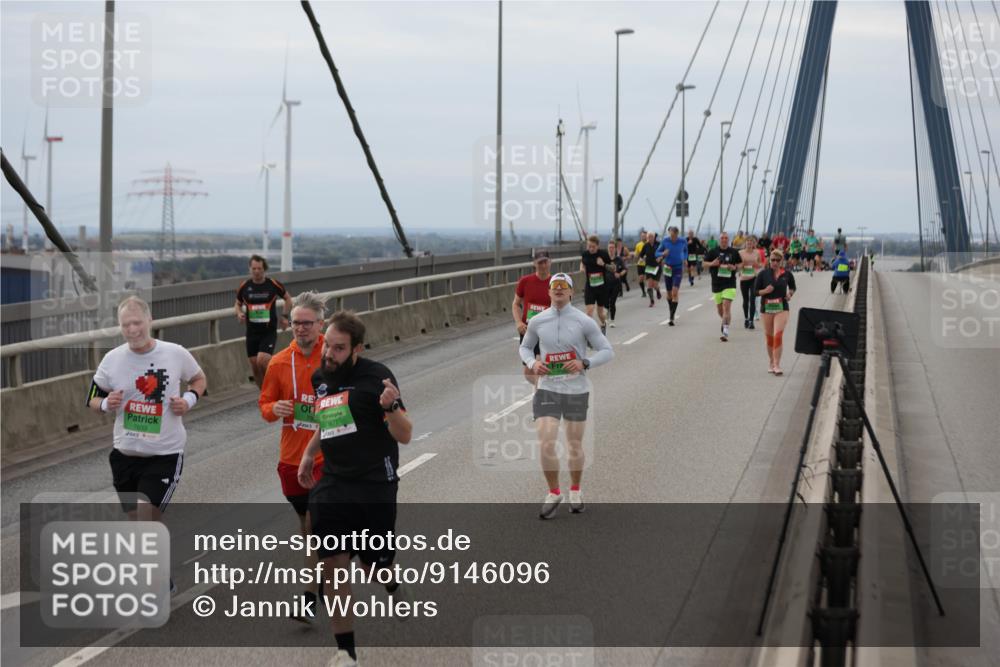 03.10.2025 - Köhlbrandbrückenlauf Jannik Wohlers http://msf.ph/oto/9146096 03.10.2025 15:48:21 Position 1 7633 meine-sportfotos.de