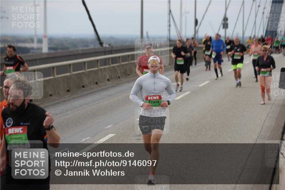 03.10.2025 - Köhlbrandbrückenlauf Jannik Wohlers http://msf.ph/oto/9146097 03.10.2025 15:48:21 Position 1 126 meine-sportfotos.de