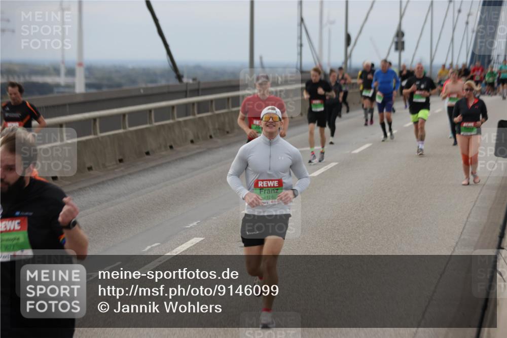03.10.2025 - Köhlbrandbrückenlauf Jannik Wohlers http://msf.ph/oto/9146099 03.10.2025 15:48:21 Position 1 7126 meine-sportfotos.de
