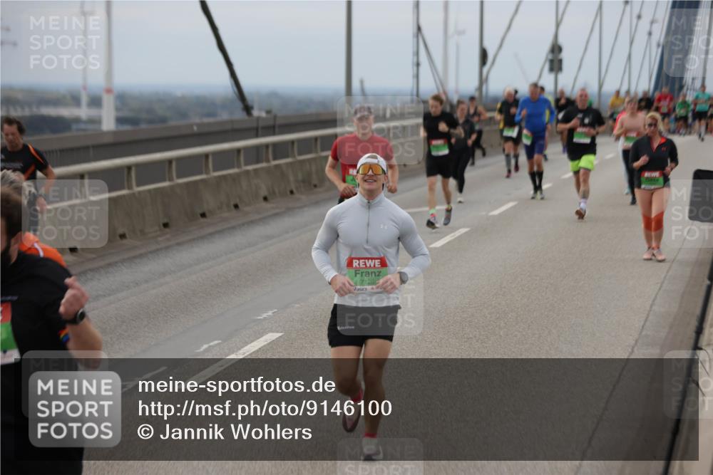 03.10.2025 - Köhlbrandbrückenlauf Jannik Wohlers http://msf.ph/oto/9146100 03.10.2025 15:48:21 Position 1 7126 meine-sportfotos.de