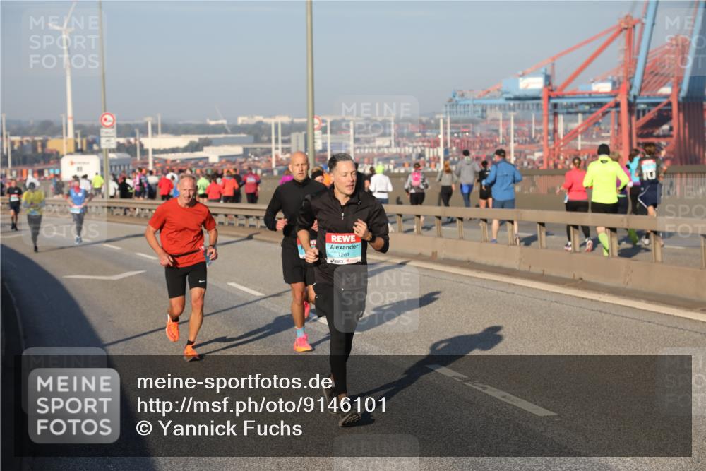 03.10.2025 - Köhlbrandbrückenlauf Yannick Fuchs http://msf.ph/oto/9146101 03.10.2025 08:35:52 Position 2 1261 meine-sportfotos.de