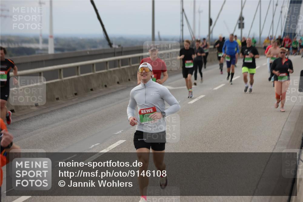 03.10.2025 - Köhlbrandbrückenlauf Jannik Wohlers http://msf.ph/oto/9146108 03.10.2025 15:48:21 Position 1 7126 meine-sportfotos.de