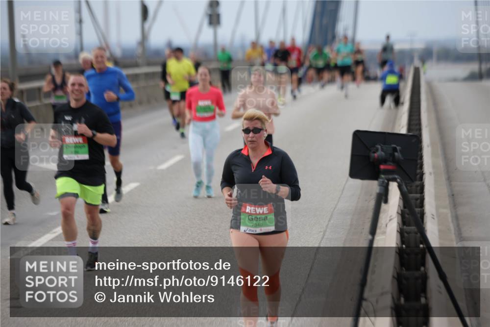 03.10.2025 - Köhlbrandbrückenlauf Jannik Wohlers http://msf.ph/oto/9146122 03.10.2025 15:48:25 Position 1 7348 meine-sportfotos.de