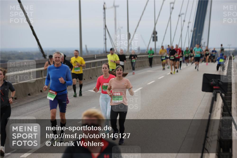 03.10.2025 - Köhlbrandbrückenlauf Jannik Wohlers http://msf.ph/oto/9146127 03.10.2025 15:48:28 Position 1 7393 meine-sportfotos.de