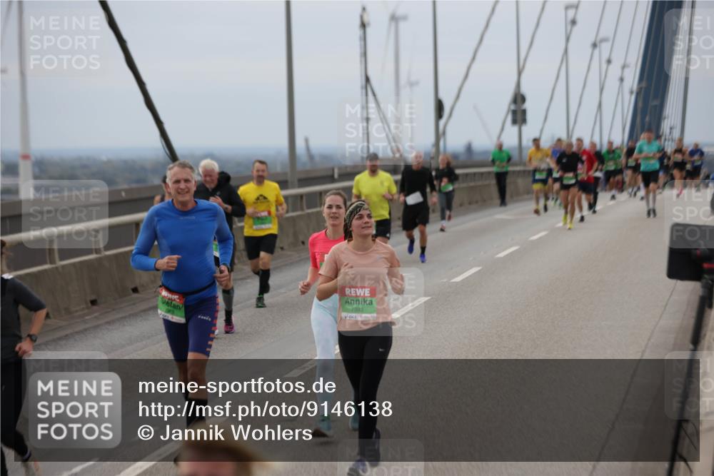 03.10.2025 - Köhlbrandbrückenlauf Jannik Wohlers http://msf.ph/oto/9146138 03.10.2025 15:48:29 Position 1 7393 meine-sportfotos.de