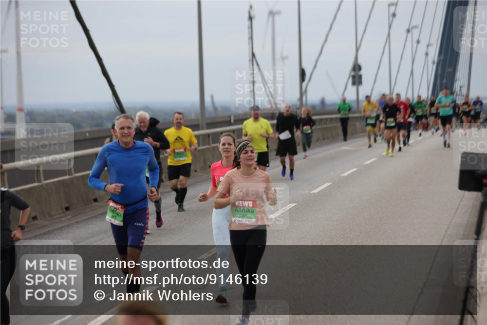 03.10.2025 - Köhlbrandbrückenlauf Jannik Wohlers http://msf.ph/oto/9146139 03.10.2025 15:48:29 Position 1 7393 meine-sportfotos.de