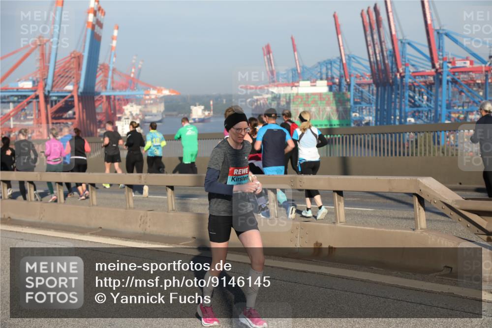03.10.2025 - Köhlbrandbrückenlauf Yannick Fuchs http://msf.ph/oto/9146145 03.10.2025 08:35:57 Position 2  meine-sportfotos.de