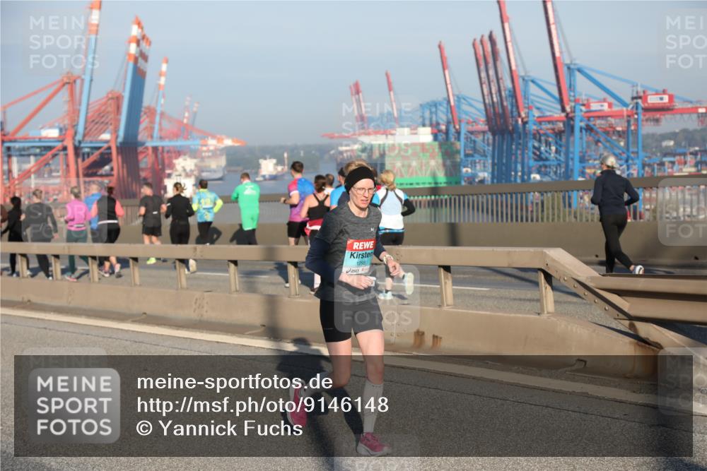 03.10.2025 - Köhlbrandbrückenlauf Yannick Fuchs http://msf.ph/oto/9146148 03.10.2025 08:35:57 Position 2 1258 meine-sportfotos.de