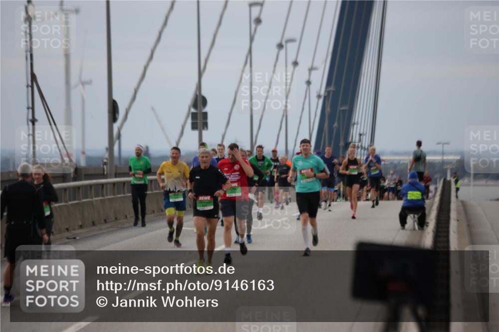 03.10.2025 - Köhlbrandbrückenlauf Jannik Wohlers http://msf.ph/oto/9146163 03.10.2025 15:48:32 Position 1  meine-sportfotos.de