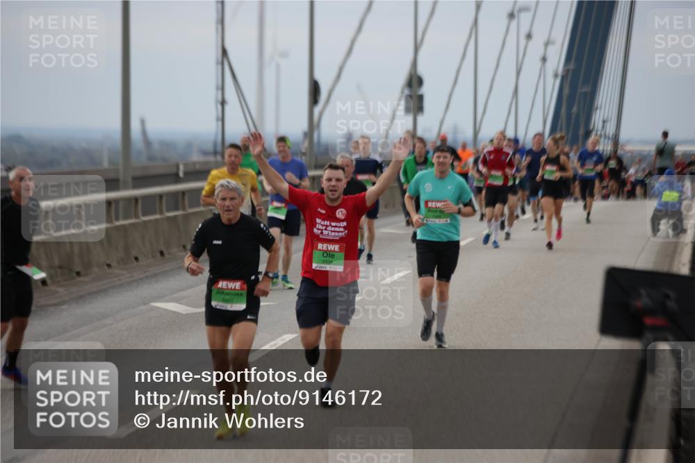 03.10.2025 - Köhlbrandbrückenlauf Jannik Wohlers http://msf.ph/oto/9146172 03.10.2025 15:48:37 Position 1 8901, 9334 meine-sportfotos.de