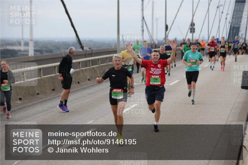 03.10.2025 - Köhlbrandbrückenlauf Jannik Wohlers http://msf.ph/oto/9146195 03.10.2025 15:48:39 Position 1 8901, 9334 meine-sportfotos.de