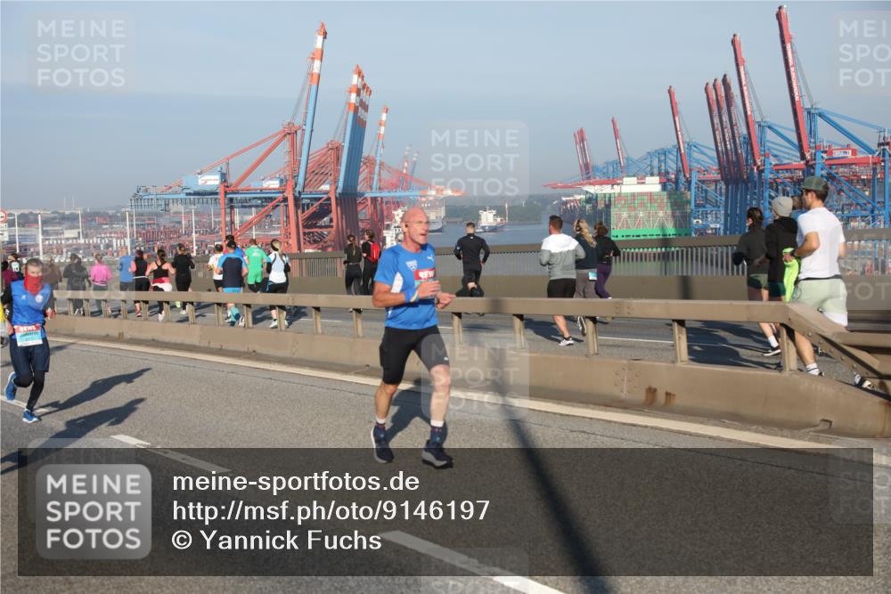 03.10.2025 - Köhlbrandbrückenlauf Yannick Fuchs http://msf.ph/oto/9146197 03.10.2025 08:36:02 Position 2  meine-sportfotos.de