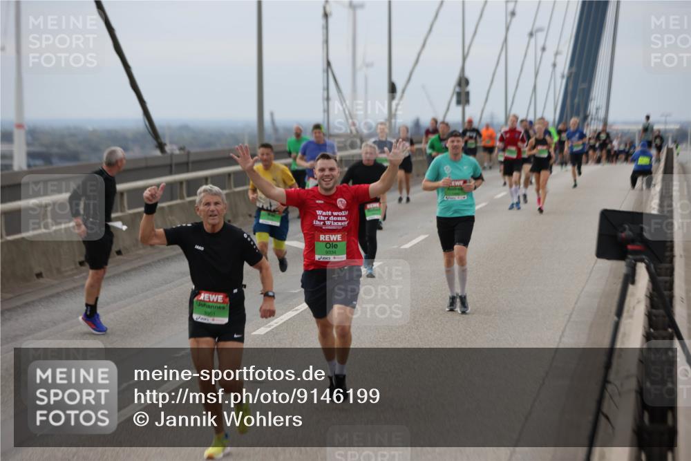03.10.2025 - Köhlbrandbrückenlauf Jannik Wohlers http://msf.ph/oto/9146199 03.10.2025 15:48:39 Position 1 8901, 9334 meine-sportfotos.de