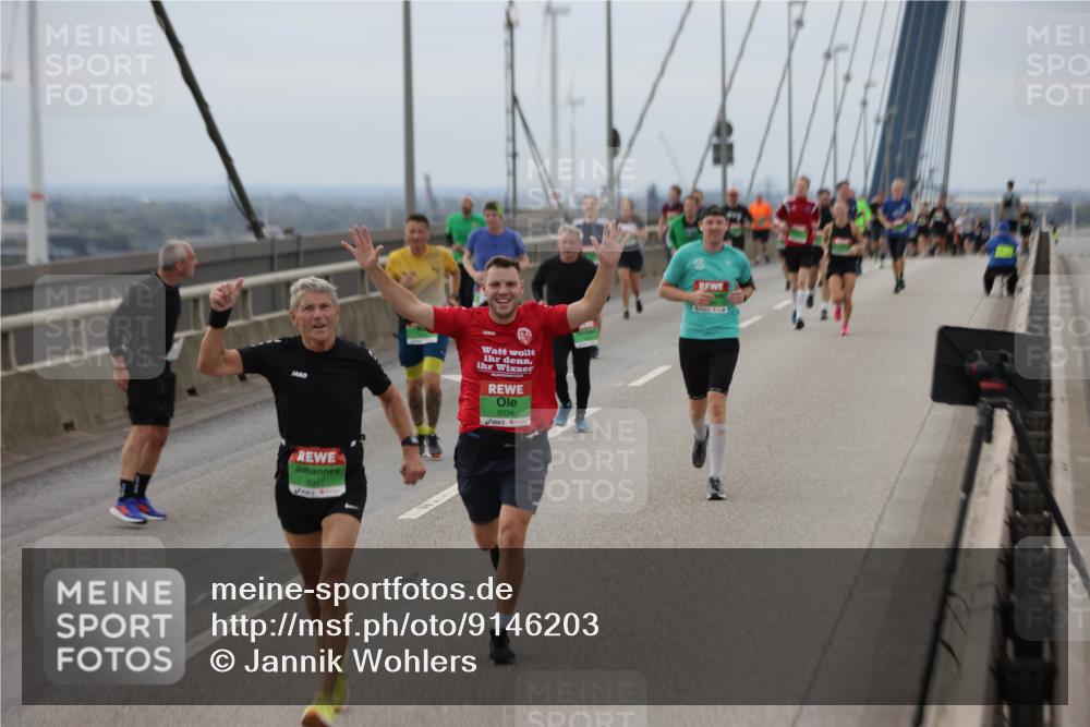 03.10.2025 - Köhlbrandbrückenlauf Jannik Wohlers http://msf.ph/oto/9146203 03.10.2025 15:48:39 Position 1 8901, 9334 meine-sportfotos.de