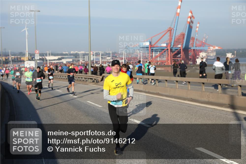 03.10.2025 - Köhlbrandbrückenlauf Yannick Fuchs http://msf.ph/oto/9146212 03.10.2025 08:36:03 Position 2 3332 meine-sportfotos.de