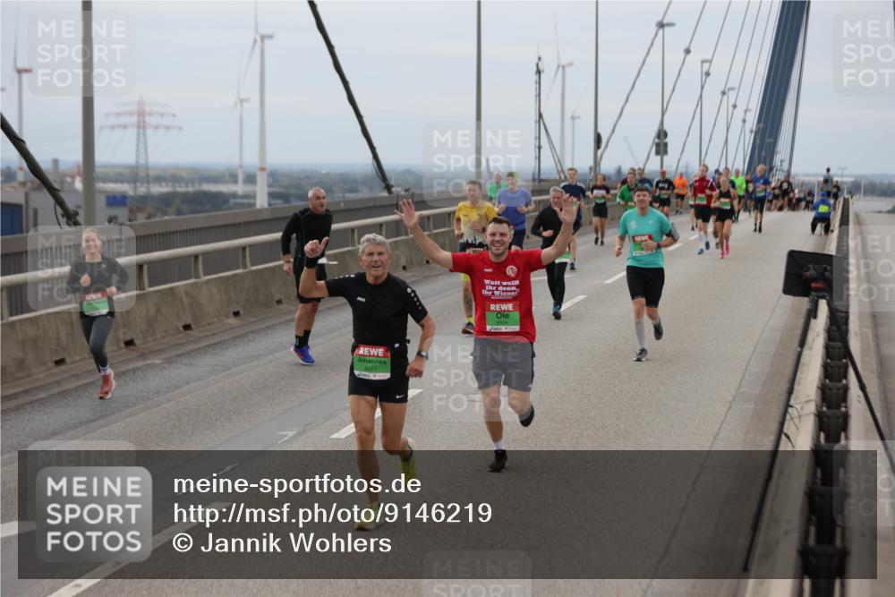 03.10.2025 - Köhlbrandbrückenlauf Jannik Wohlers http://msf.ph/oto/9146219 03.10.2025 15:48:40 Position 1 9334 meine-sportfotos.de