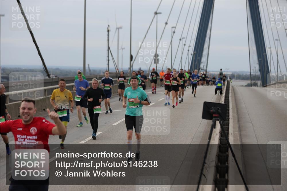 03.10.2025 - Köhlbrandbrückenlauf Jannik Wohlers http://msf.ph/oto/9146238 03.10.2025 15:48:41 Position 1 9334, 7488 meine-sportfotos.de