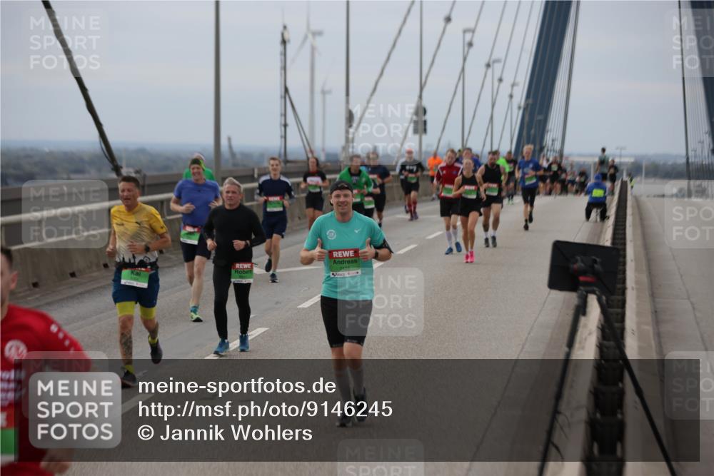 03.10.2025 - Köhlbrandbrückenlauf Jannik Wohlers http://msf.ph/oto/9146245 03.10.2025 15:48:41 Position 1 7488 meine-sportfotos.de
