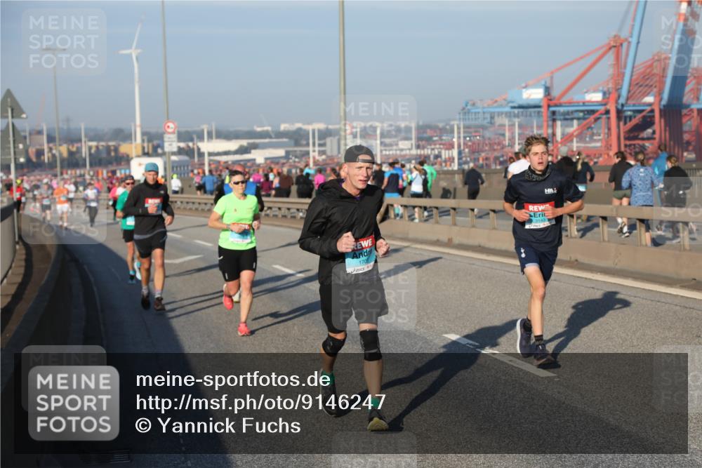 03.10.2025 - Köhlbrandbrückenlauf Yannick Fuchs http://msf.ph/oto/9146247 03.10.2025 08:36:06 Position 2 1705, 3143 meine-sportfotos.de