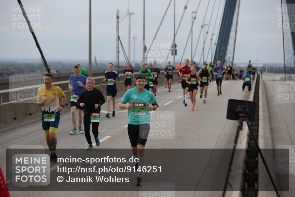 03.10.2025 - Köhlbrandbrückenlauf Jannik Wohlers http://msf.ph/oto/9146251 03.10.2025 15:48:42 Position 1 7488 meine-sportfotos.de