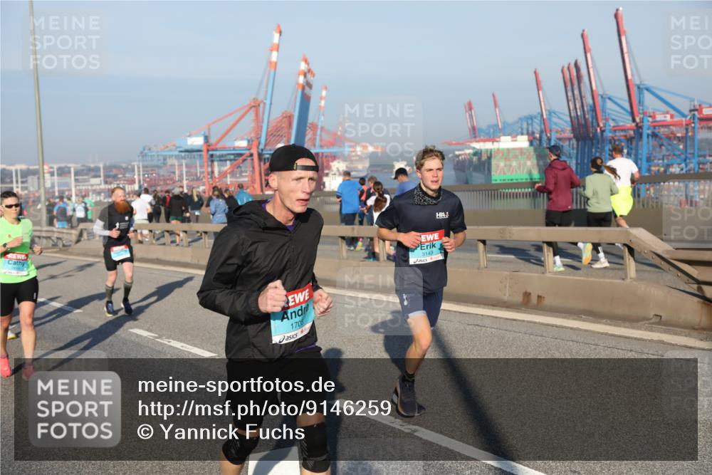 03.10.2025 - Köhlbrandbrückenlauf Yannick Fuchs http://msf.ph/oto/9146259 03.10.2025 08:36:08 Position 2 170, 3143 meine-sportfotos.de