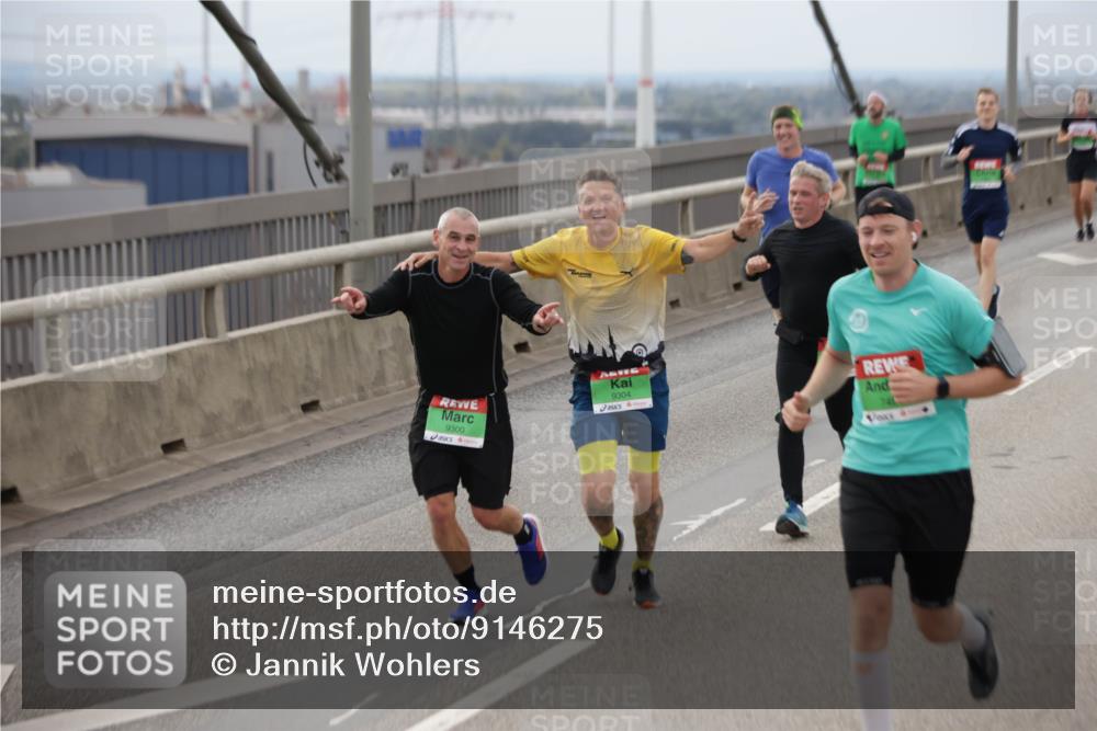 03.10.2025 - Köhlbrandbrückenlauf Jannik Wohlers http://msf.ph/oto/9146275 03.10.2025 15:48:44 Position 1 9300, 9304 meine-sportfotos.de