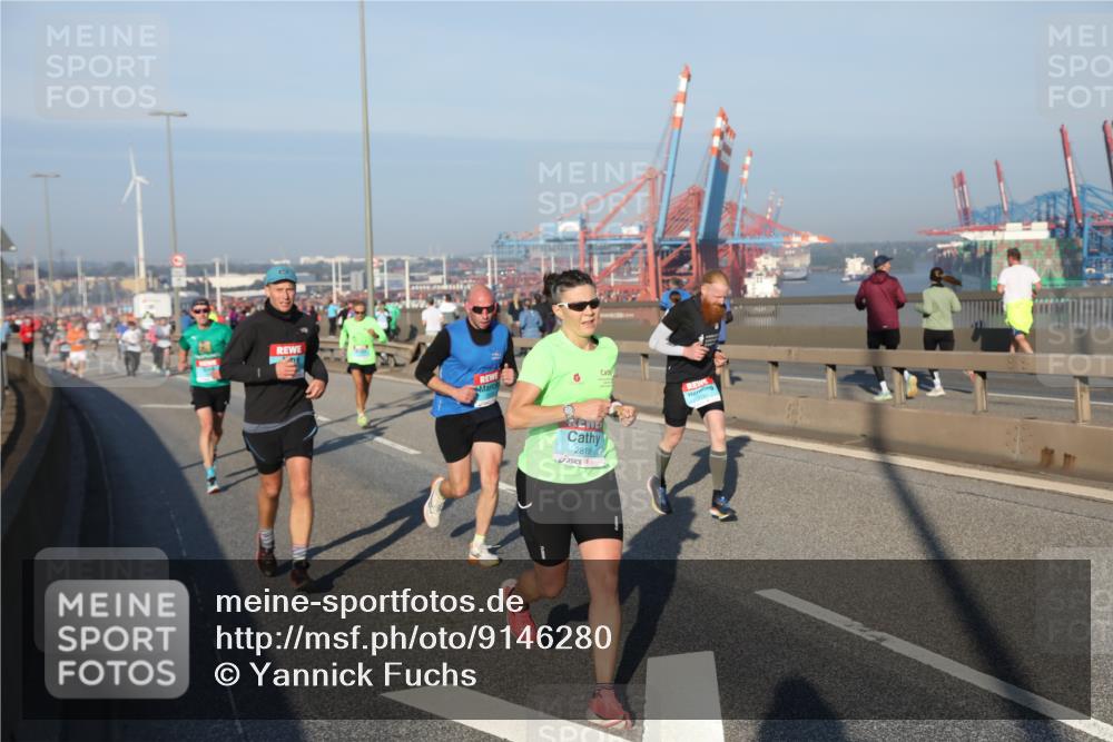 03.10.2025 - Köhlbrandbrückenlauf Yannick Fuchs http://msf.ph/oto/9146280 03.10.2025 08:36:09 Position 2 2819 meine-sportfotos.de