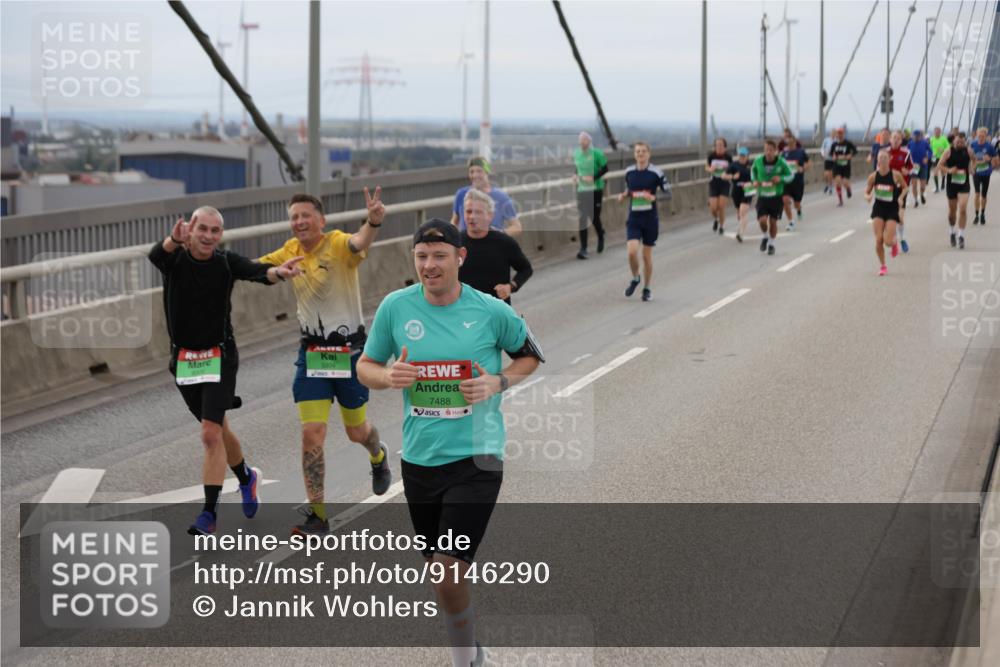 03.10.2025 - Köhlbrandbrückenlauf Jannik Wohlers http://msf.ph/oto/9146290 03.10.2025 15:48:45 Position 1 9304, 7488 meine-sportfotos.de