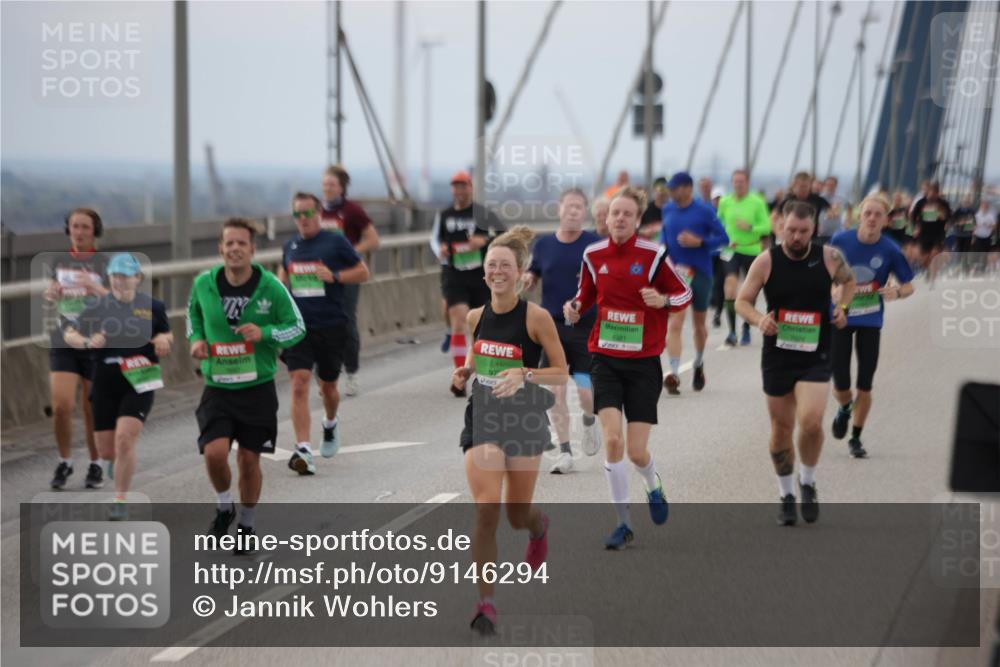 03.10.2025 - Köhlbrandbrückenlauf Jannik Wohlers http://msf.ph/oto/9146294 03.10.2025 15:48:46 Position 1 8921 meine-sportfotos.de