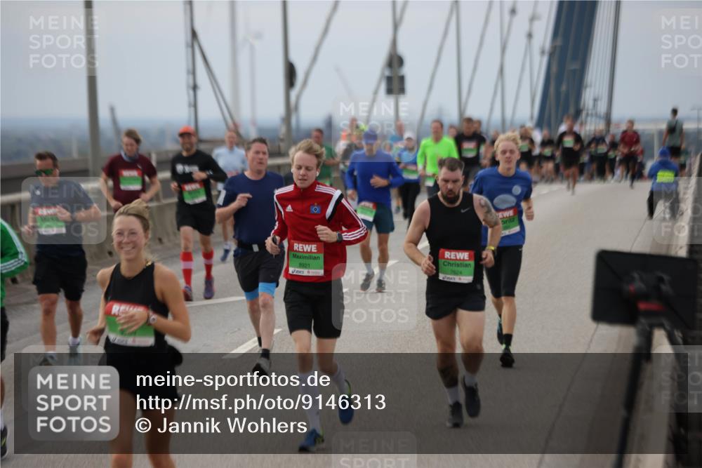 03.10.2025 - Köhlbrandbrückenlauf Jannik Wohlers http://msf.ph/oto/9146313 03.10.2025 15:48:48 Position 1 8921, 7624 meine-sportfotos.de