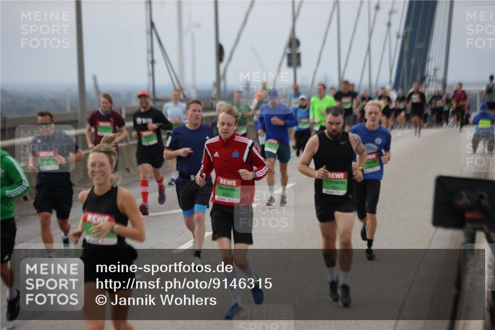 03.10.2025 - Köhlbrandbrückenlauf Jannik Wohlers http://msf.ph/oto/9146315 03.10.2025 15:48:48 Position 1 8921, 7624 meine-sportfotos.de