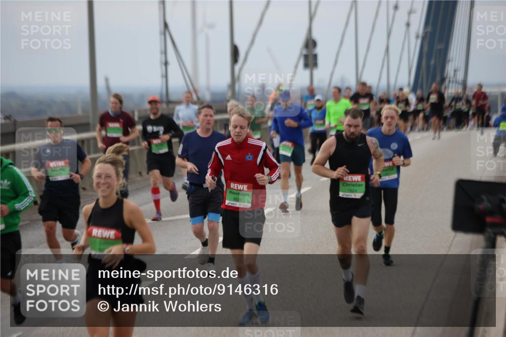 03.10.2025 - Köhlbrandbrückenlauf Jannik Wohlers http://msf.ph/oto/9146316 03.10.2025 15:48:48 Position 1 8921, 7624 meine-sportfotos.de