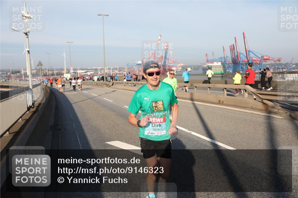 03.10.2025 - Köhlbrandbrückenlauf Yannick Fuchs http://msf.ph/oto/9146323 03.10.2025 08:36:13 Position 2 2815 meine-sportfotos.de