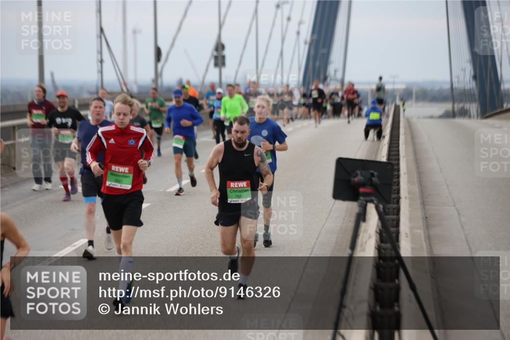 03.10.2025 - Köhlbrandbrückenlauf Jannik Wohlers http://msf.ph/oto/9146326 03.10.2025 15:48:49 Position 1 8921, 7624 meine-sportfotos.de